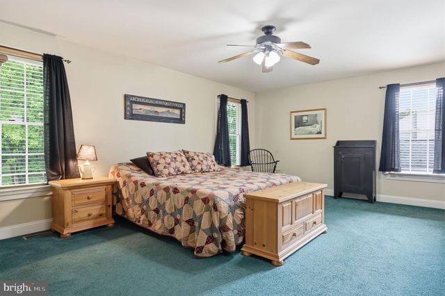2 TIMOTHY DR, Newtown, PA 18940