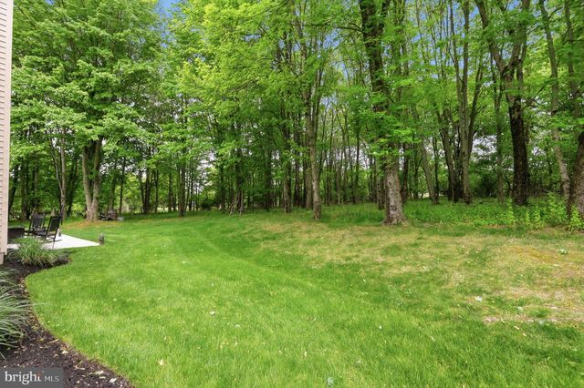 2 TIMOTHY DR, Newtown, PA 18940