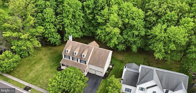 2 TIMOTHY DR, Newtown, PA 18940