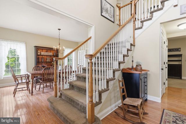 2 TIMOTHY DR, Newtown, PA 18940