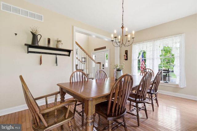 2 TIMOTHY DR, Newtown, PA 18940
