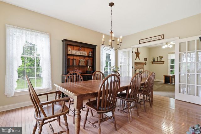 2 TIMOTHY DR, Newtown, PA 18940