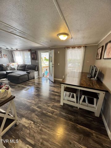 138 Reynolds Drive, Clintwood, VA 24228