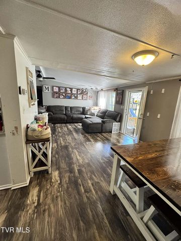 138 Reynolds Drive, Clintwood, VA 24228