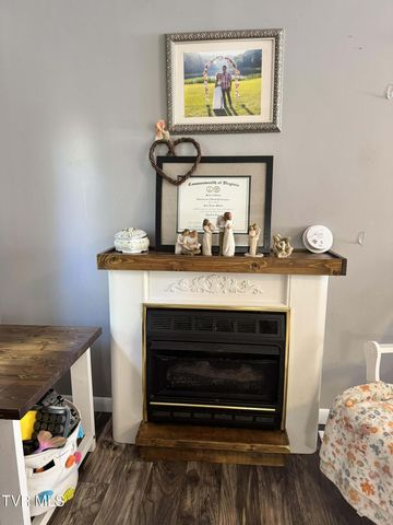 138 Reynolds Drive, Clintwood, VA 24228