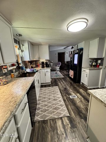 138 Reynolds Drive, Clintwood, VA 24228