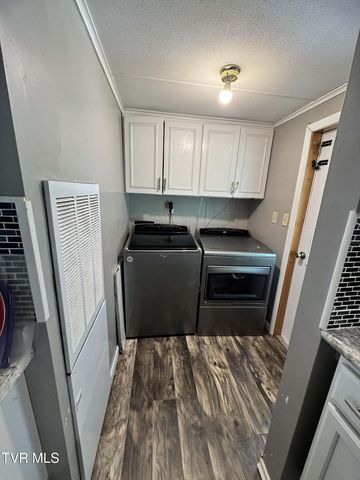 138 Reynolds Drive, Clintwood, VA 24228