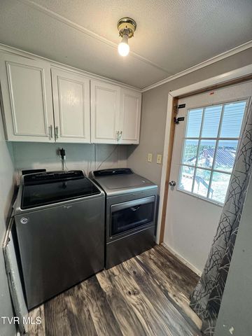 138 Reynolds Drive, Clintwood, VA 24228