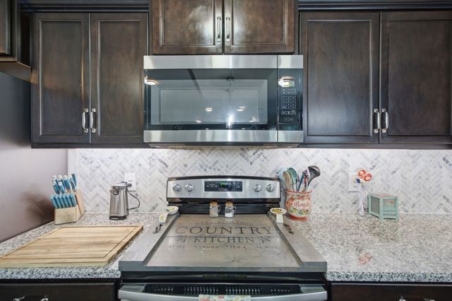 226 Stone Bluff Way, Clarksville, TN 37040