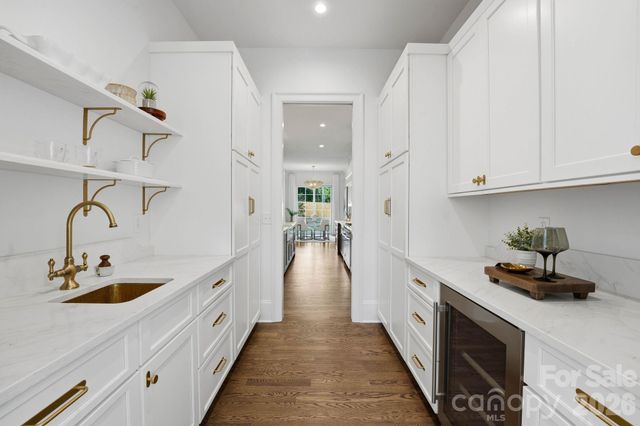444 Hunter Lane, Charlotte, NC 28211