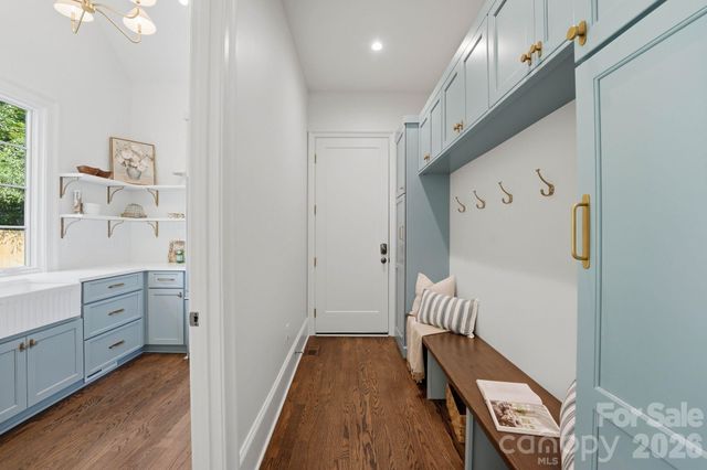 444 Hunter Lane, Charlotte, NC 28211
