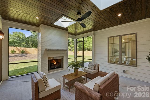 444 Hunter Lane, Charlotte, NC 28211
