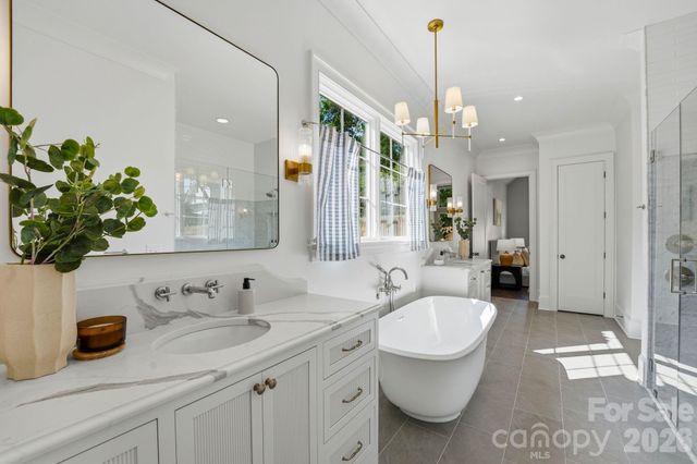 444 Hunter Lane, Charlotte, NC 28211