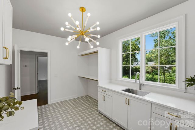 444 Hunter Lane, Charlotte, NC 28211