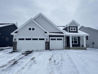 1918 Ironwood Drive, Carver, MN 55315