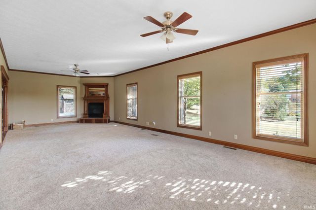 186 Champagne Court, Kokomo, IN 46901