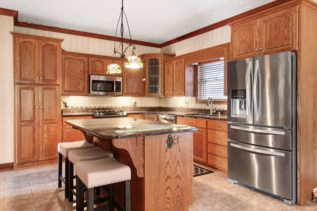 186 Champagne Court, Kokomo, IN 46901