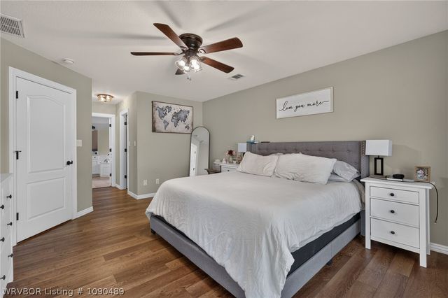 2131 Parkridge Drive, Van Buren, AR 72956