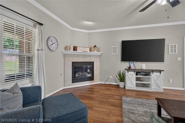 2131 Parkridge Drive, Van Buren, AR 72956