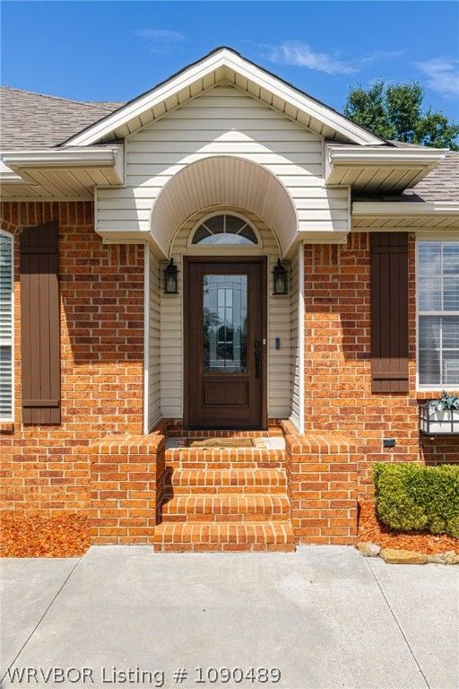 2131 Parkridge Drive, Van Buren, AR 72956