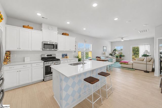 406 Batten Road, Taylors, SC 29687