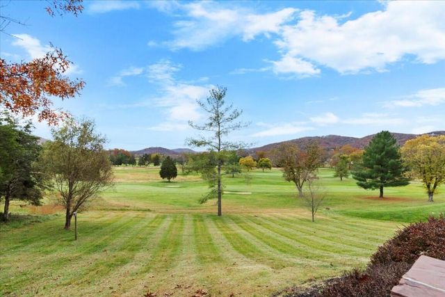 2115 Plank DR, Blacksburg, VA 24060