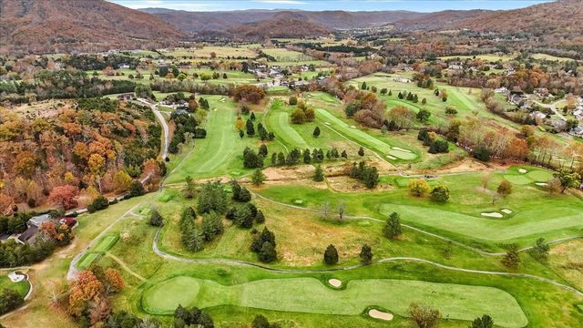 2115 Plank DR, Blacksburg, VA 24060