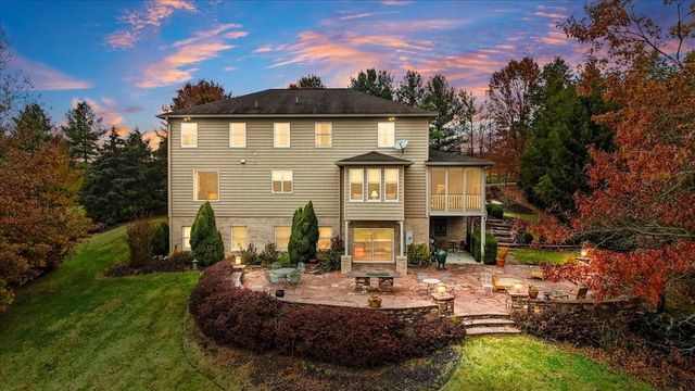 2115 Plank DR, Blacksburg, VA 24060