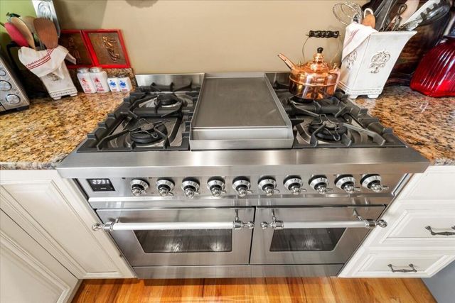 2115 Plank DR, Blacksburg, VA 24060