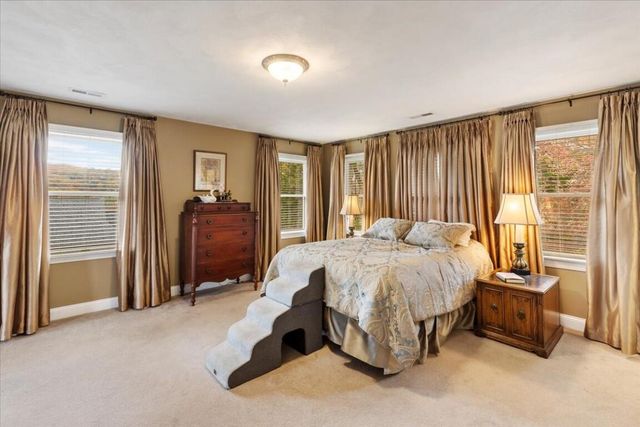 2115 Plank DR, Blacksburg, VA 24060