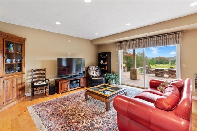 2115 Plank DR, Blacksburg, VA 24060