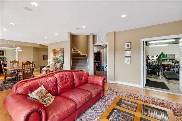 2115 Plank DR, Blacksburg, VA 24060