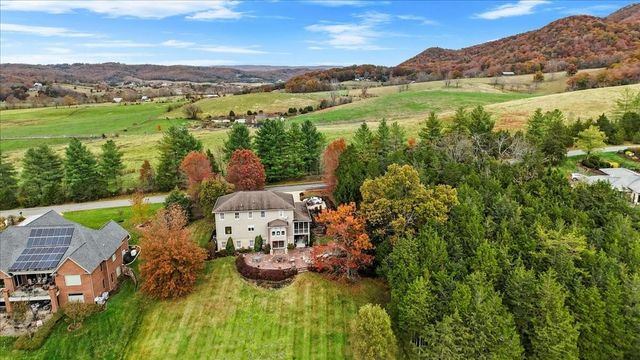 2115 Plank DR, Blacksburg, VA 24060