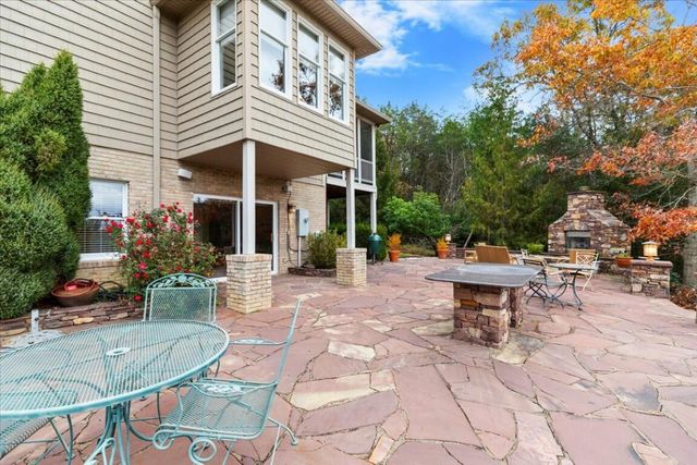 2115 Plank DR, Blacksburg, VA 24060