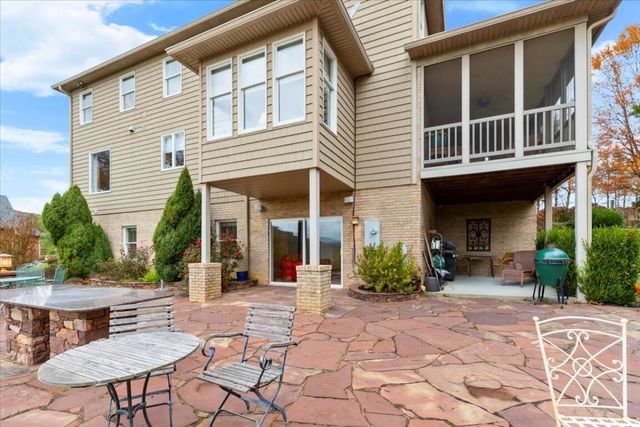 2115 Plank DR, Blacksburg, VA 24060