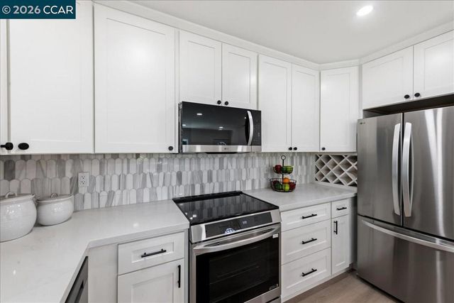 2933 Ptarmigan Dr 3, Walnut Creek, CA 94595