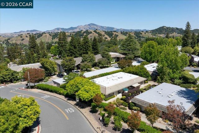 2933 Ptarmigan Dr 3, Walnut Creek, CA 94595