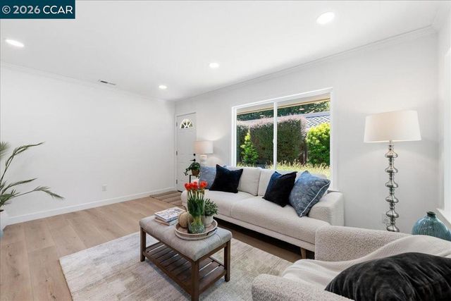 2933 Ptarmigan Dr 3, Walnut Creek, CA 94595