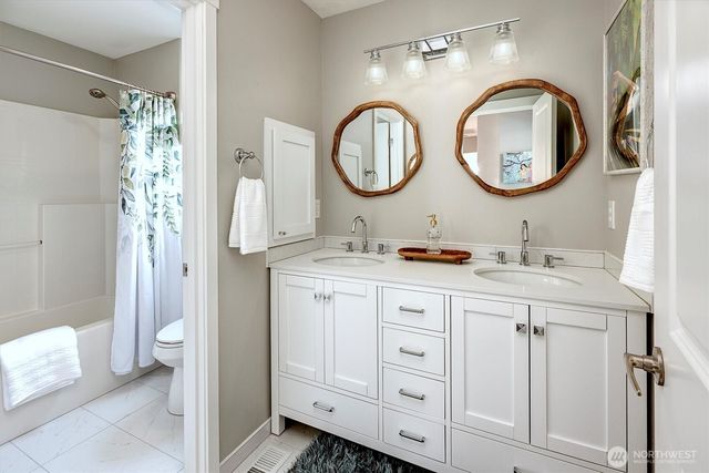 2109 Kennewick Place NE, Renton, WA 98056