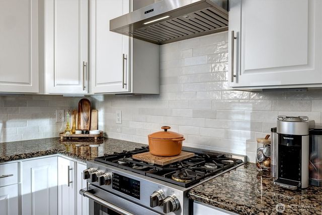 2109 Kennewick Place NE, Renton, WA 98056