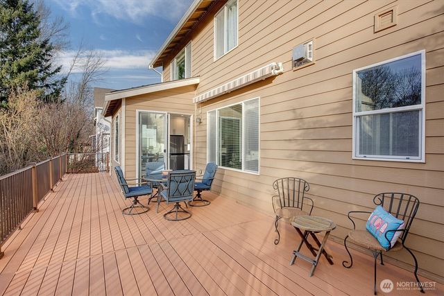 2109 Kennewick Place NE, Renton, WA 98056