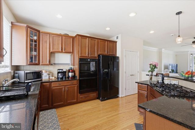 20925 HOUSEMAN TER, Ashburn, VA 20148