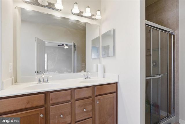 20925 HOUSEMAN TER, Ashburn, VA 20148