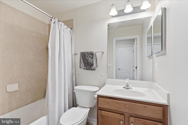 20925 HOUSEMAN TER, Ashburn, VA 20148