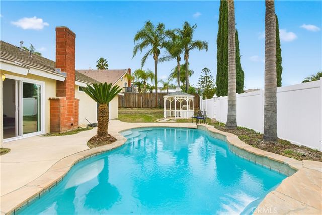 16513 Mountain, Lake Elsinore, CA 92530