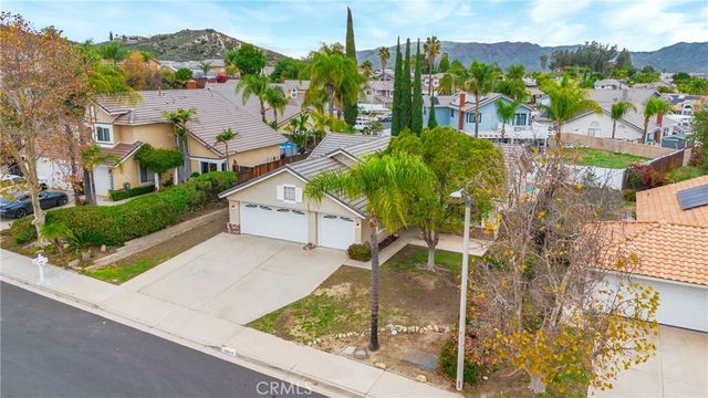 16513 Mountain, Lake Elsinore, CA 92530
