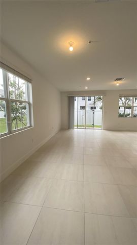 125 SW 171st Way 125, Pembroke Pines, FL 33027