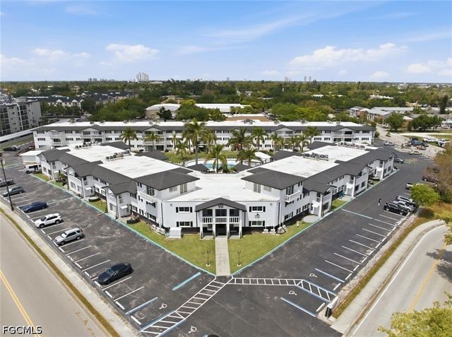 3704 Broadway 205, Fort Myers, FL 33901