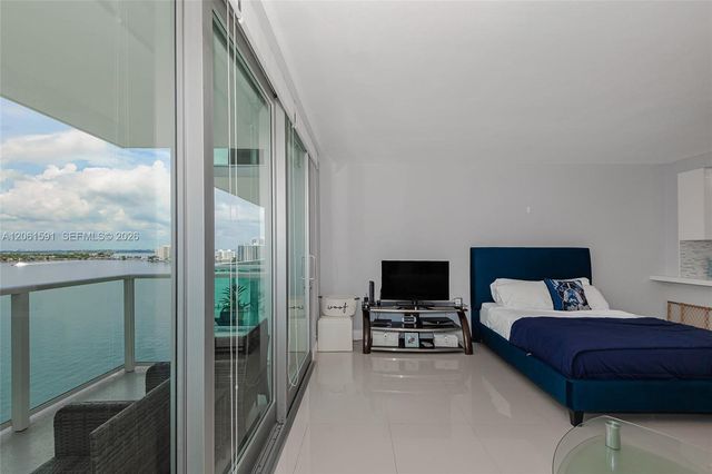 1000 W Ave 1220 1220, Miami Beach, FL 33139