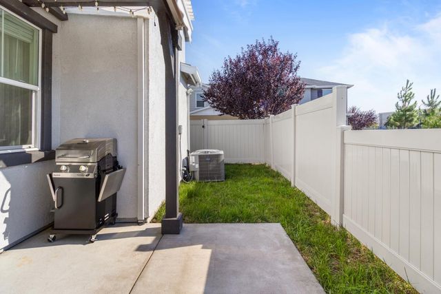 7938 Pitcher St, Citrus Heights, CA 95610